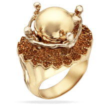 обзорное фото Эксклюзивное массивное кольцо из желтого золота Вдохновленные Танцем с изумрудами и фианитами 039031  Эксклюзивные кольца из золота