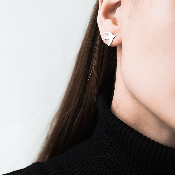 Сережки Ласточки из белого золота 033077 033077 фото