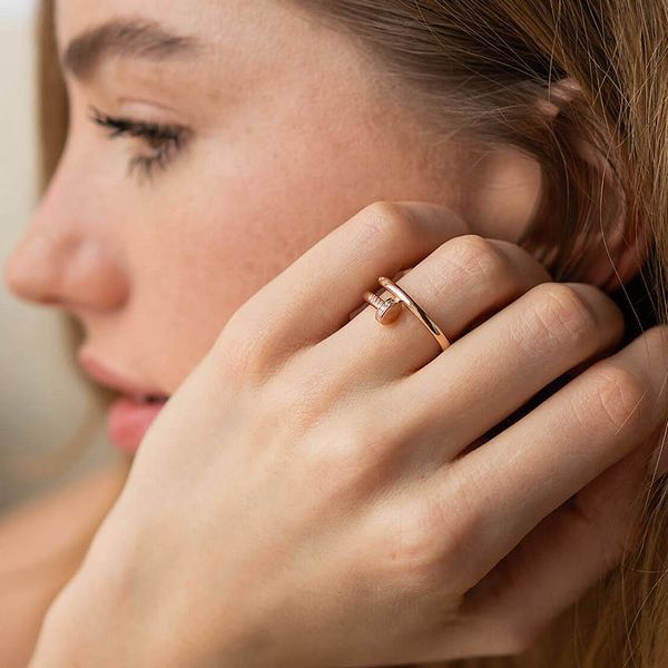 Стильное кольцо Гвоздь с бриллиантами в красном золоте 585 пробы 039922 039922 фото