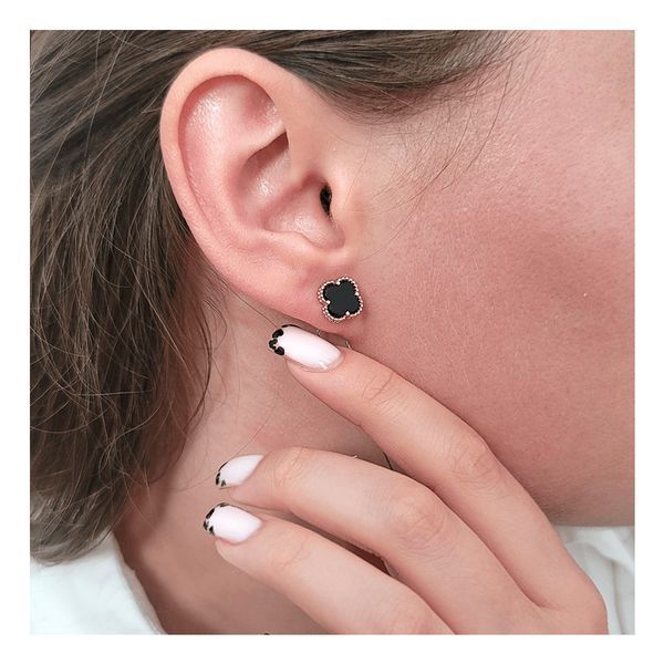 Серьги на закрутке Клевер с ониксом в красном золоте 039874 039874 фото