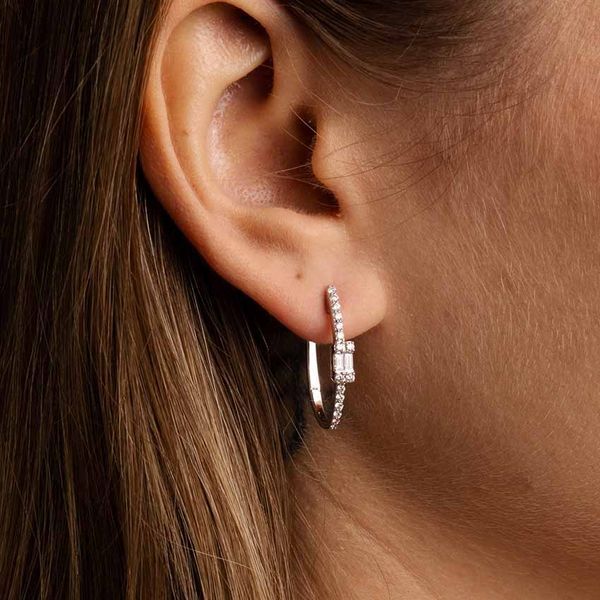Серьги на английской застежке с бриллиантами в белом золоте 039236 039236 фото