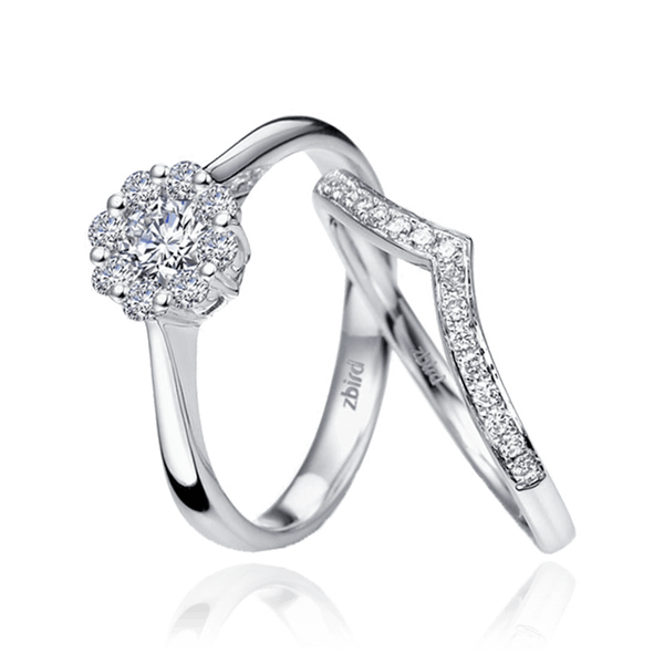 Нежное золотое кольцо с бриллиантами 031015 031015 фото