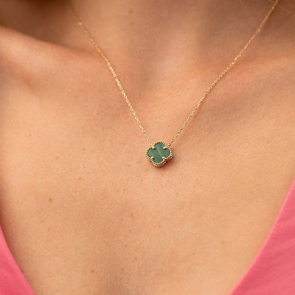 Колье из желтого золота Клевер с малахитом 037057 037057 фото