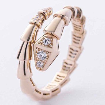 Жесткое кольцо в желтом золоте Змея с фианитами 039059 039059 фото