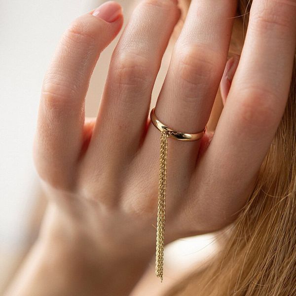 Золотое кольцо с кисточкой в желтом лимонном золоте 038231 038231 фото
