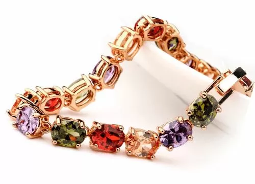 Золотые браслеты с цветными камнями купить по низкой цене с доставкой поУкраине