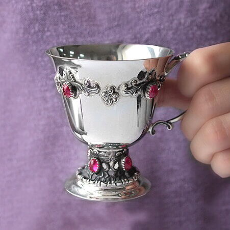 серебряная чаша с камнями серебряная чаша с камнями