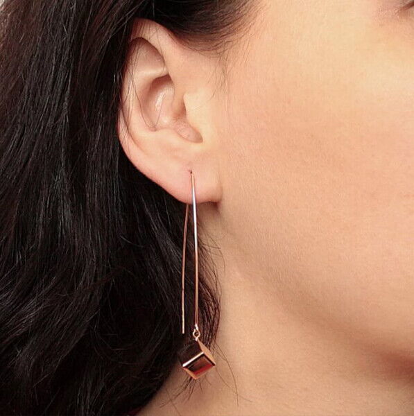 Золоті сережки підвіски Кубики 029339 детальне зображення ювелірного виробу Золоті сережки підвіски Кубики 029339 детальне зображення ювелірного виробу