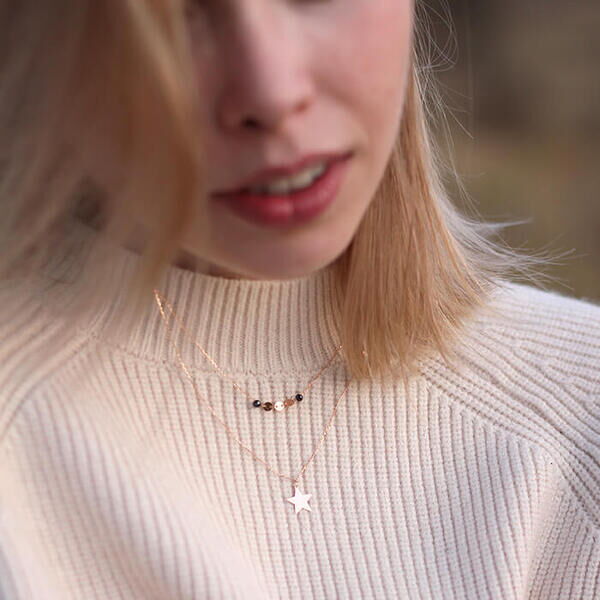 золотое колье звезды и монетки золотое колье звезды и монетки