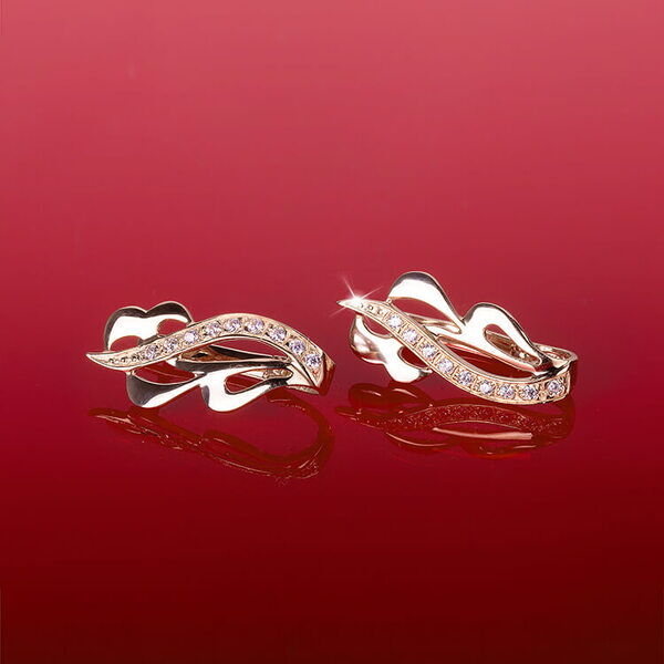 сережки в необычном дизайне золотые сережки в необычном дизайне золотые