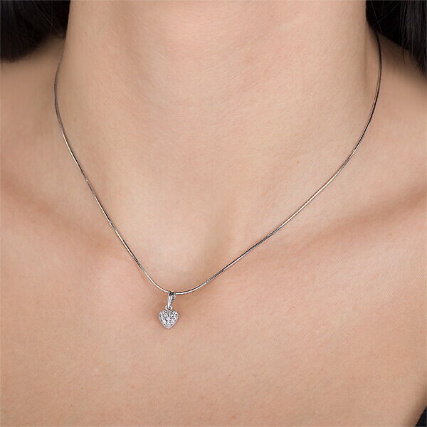 Золотой кулон с бриллиантами  Золотой кулон с бриллиантами