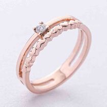 обзорное фото Золотое кольцо Сердца с бриллиантом 038699  Золотые кольца с бриллиантами