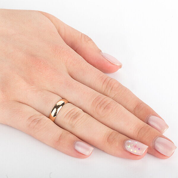 Золотое обручальное кольцо  Золотое обручальное кольцо