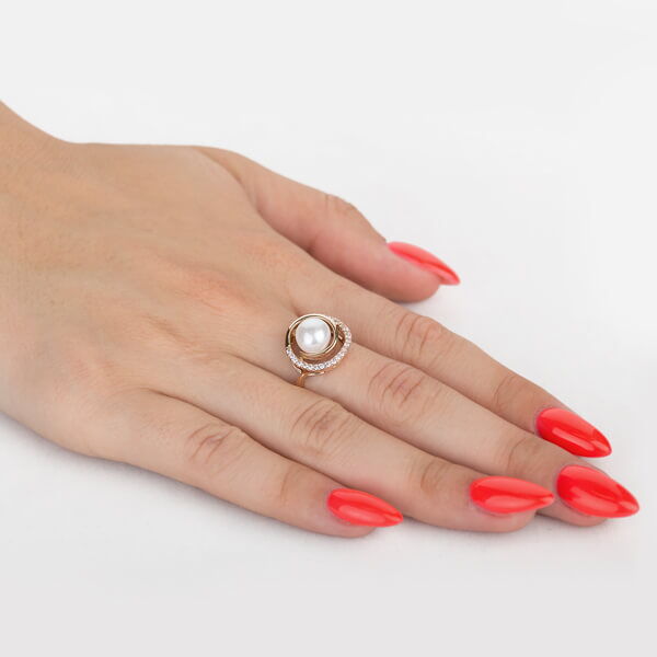 Золотое кольцо с жемчугом  Золотое кольцо с жемчугом