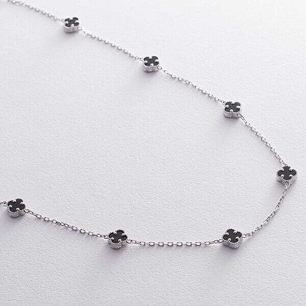 Невероятное mini колье из белого золота Клевер с ониксом 038572 детальное изображение ювелирного изделия Золотые колье с камнями Невероятное mini колье из белого золота Клевер с ониксом 038572 детальное изображение ювелирного изделия Золотые колье с камнями