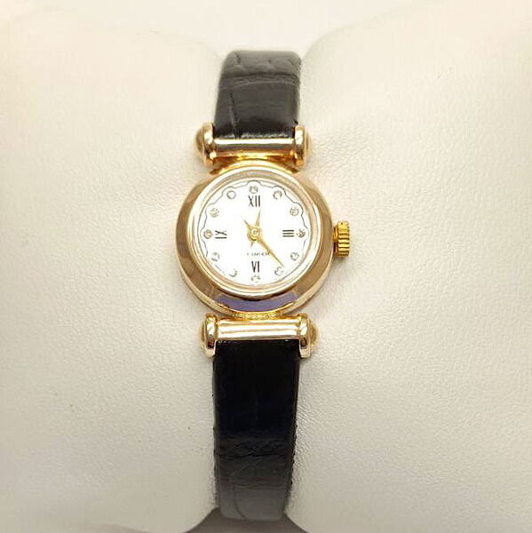 Жіночий золотий годинник з шкіряним ремінцем 036124 детальне зображення ювелірного виробу Жіночий золотий годинник з шкіряним ремінцем 036124 детальне зображення ювелірного виробу