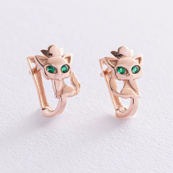 Золотые серьги детские Котики с зелёными глазками 037541 детальное изображение ювелирного изделия Золотые детские сережки Золотые серьги детские Котики с зелёными глазками 037541 детальное изображение ювелирного изделия Золотые детские сережки