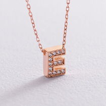 обзорное фото Колье из красного золота 585 пробы с буквой Е и фианитами 039978 Золотые колье с камнями обзорное фото Колье из красного золота 585 пробы с буквой Е и фианитами 039978  Золотые колье с камнями