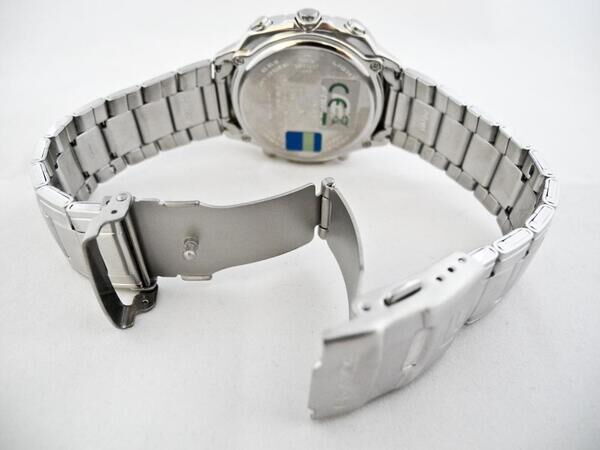 Часы CASIO EDIFICE EFA-121D-1AVEF-4 Часы CASIO EDIFICE EFA-121D-1AVEF-4