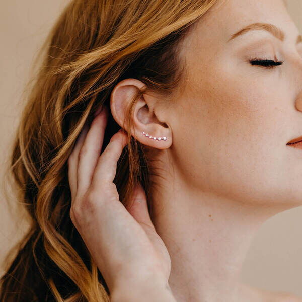 Сережки каффи на вухо золоті з фіанітами 032351 детальне зображення ювелірного виробу Сережки каффи на вухо золоті з фіанітами 032351 детальне зображення ювелірного виробу