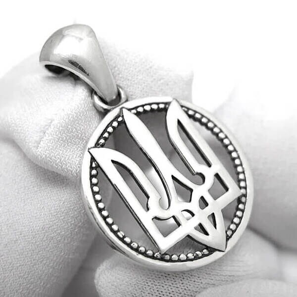 Кулон серебряный на цепочку или шнурок Тризуб - Герб Украины 037270 детальное изображение ювелирного изделия Серебряная Украинская символика Кулон серебряный на цепочку или шнурок Тризуб - Герб Украины 037270 детальное изображение ювелирного изделия Серебряная Украинская символика