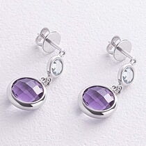 обзорное фото Серьги - пусеты в белом золоте с аметистом и топазом 039331 Золотые серьги с аметистом обзорное фото Серьги - пусеты в белом золоте с аметистом и топазом 039331  Золотые серьги с аметистом