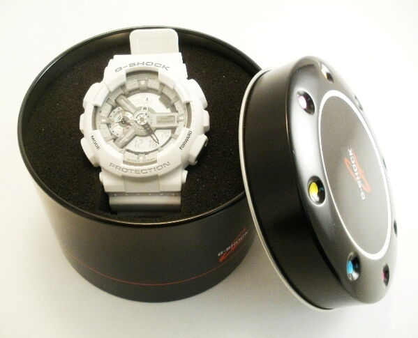 Часы CASIO G-SHOCK GA-110C-7AER 2 Часы CASIO G-SHOCK GA-110C-7AER 2