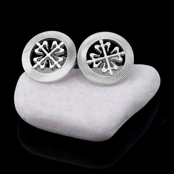 Запонки из белого золота 585 с армейским значком фото Запонки из белого золота 585 с армейским значком фото