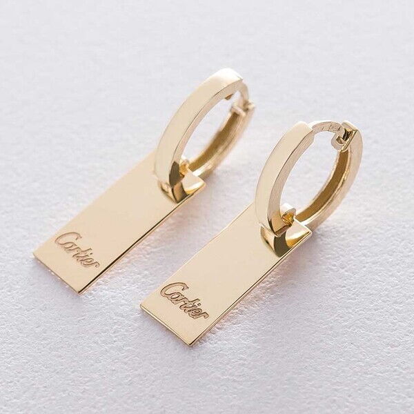 Золотые глянцевые серьги на английской застежке 038450 детальное изображение ювелирного изделия Золотые серьги без вставок Золотые глянцевые серьги на английской застежке 038450 детальное изображение ювелирного изделия Золотые серьги без вставок