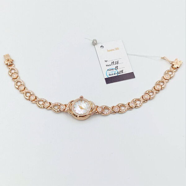 Ніжний та витончений жіночий золотий годинник з фіанітами та шкіряним ремінцем 039961 детальне зображення ювелірного виробу Ніжний та витончений жіночий золотий годинник з фіанітами та шкіряним ремінцем 039961 детальне зображення ювелірного виробу