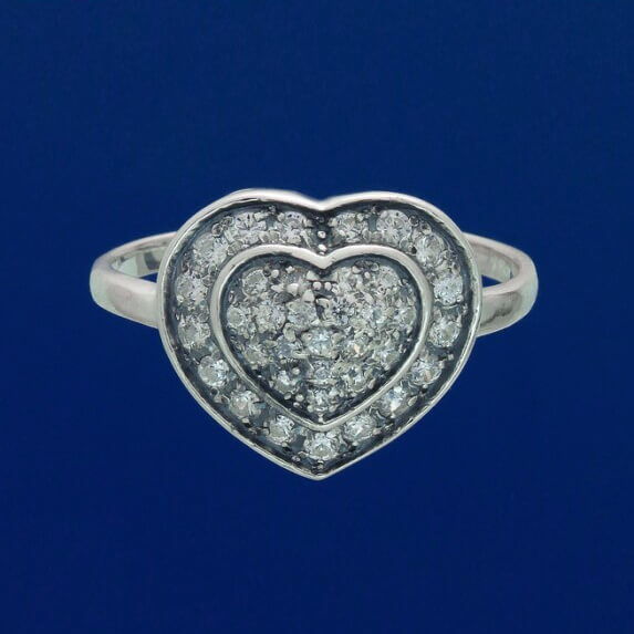 Серебряное кольцо с сердцем Доля 026869 детальное изображение ювелирного изделия Серебряные кольца Серебряное кольцо с сердцем Доля 026869 детальное изображение ювелирного изделия Серебряные кольца