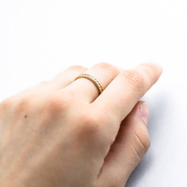 кольцо с фианитами