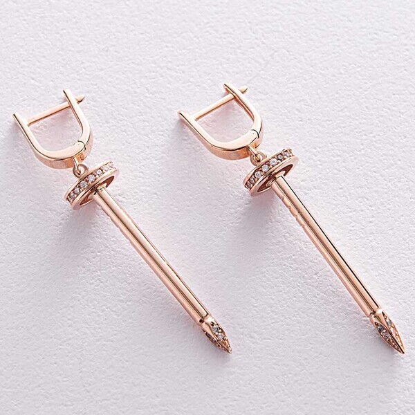 Золотые серьги Гвоздь с фианитами 038602 детальное изображение ювелирного изделия Золотые серьги с фианитом Золотые серьги Гвоздь с фианитами 038602 детальное изображение ювелирного изделия Золотые серьги с фианитом