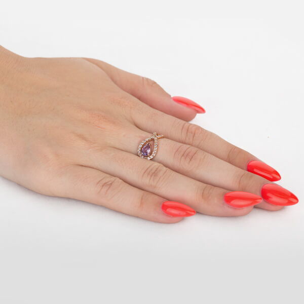Кольцо с аметистом  Кольцо с аметистом
