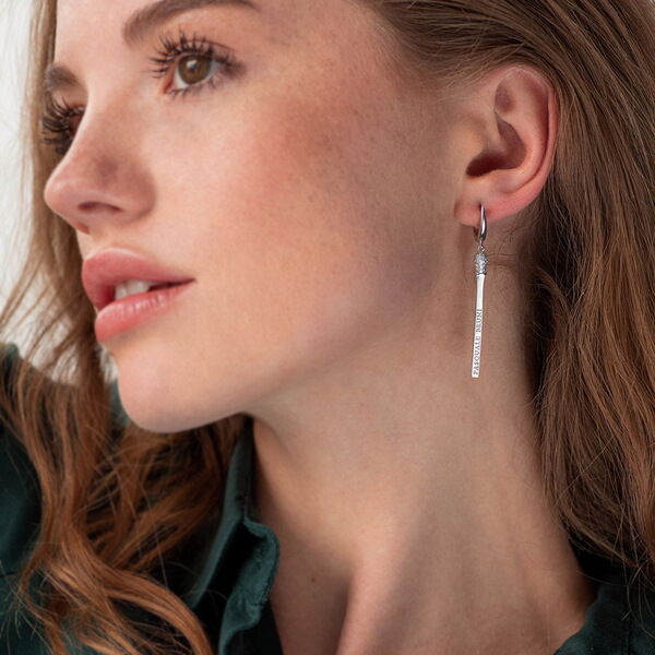 Золотые серьги Спички с фианитами 031677 детальное изображение ювелирного изделия Золотые серьги с фианитом Золотые серьги Спички с фианитами 031677 детальное изображение ювелирного изделия Золотые серьги с фианитом