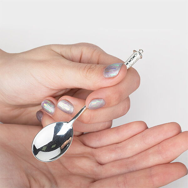 Серебряная ложка на первый зуб Серебряная ложка на первый зуб