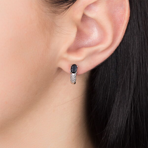 Золотые серьги с сапфиром и бриллиантами Золотые серьги с сапфиром и бриллиантами