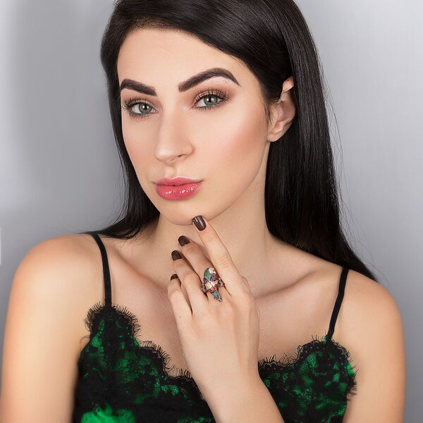 Золотое кольцо в желтом золоте с фианитами Попугай 025248 Золотое кольцо в желтом золоте с фианитами Попугай 025248