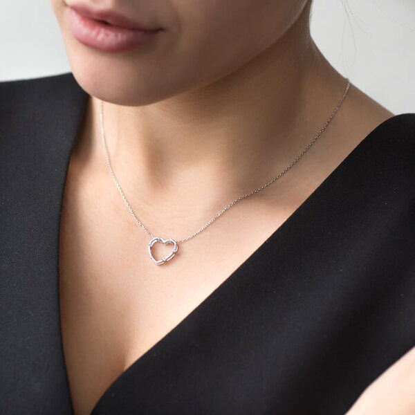 цепочка из белого золота с сердцем цепочка из белого золота с сердцем