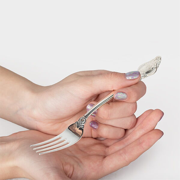 Серебряная десертная вилка Серебряная десертная вилка