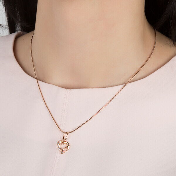 Золотой кулон. Фото Золотой кулон. Фото