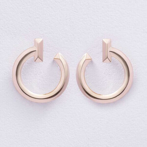 Серьги - пусеты Эвелин в желтом золоте 038395 детальное изображение ювелирного изделия Золотые серьги без вставок Серьги - пусеты Эвелин в желтом золоте 038395 детальное изображение ювелирного изделия Золотые серьги без вставок