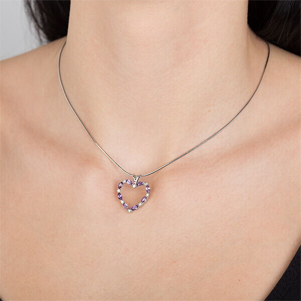 Золотая подвеска с бриллиантами и аметистами Сердце Золотая подвеска с бриллиантами и аметистами Сердце