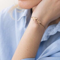 обзорное фото Золотой браслет для мамы двух мальчиков в красном золоте 585 пробы "Сыночки" 037998 Женские золотые браслеты обзорное фото Золотой браслет для мамы двух мальчиков в красном золоте 585 пробы "Сыночки" 037998  Женские золотые браслеты