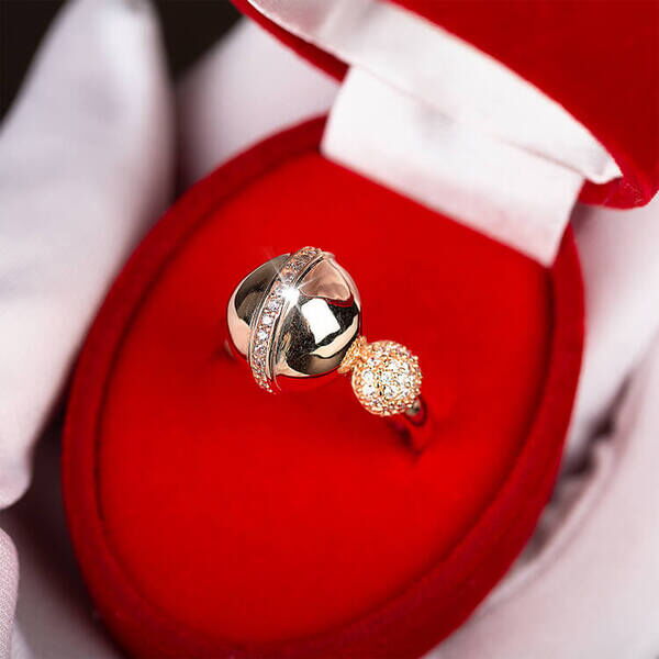 золотое кольцо шары с камнями золотое кольцо шары с камнями