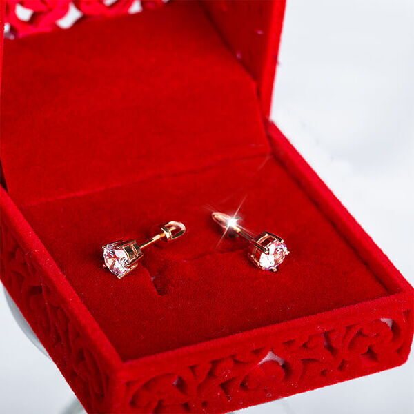 серьги гвоздики с крупным камней серьги гвоздики с крупным камней