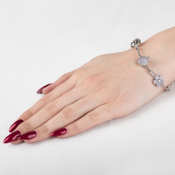 Браслет из шармами.Фото Браслет из шармами.Фото