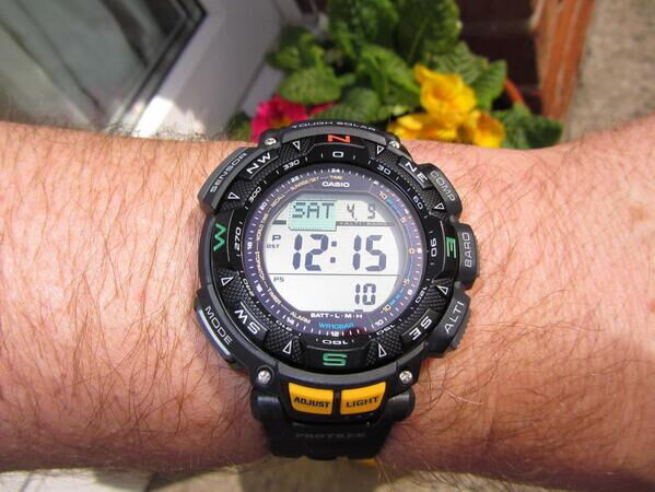 Часы CASIO PRO TREK PRG-240-1ER-1 Часы CASIO PRO TREK PRG-240-1ER-1