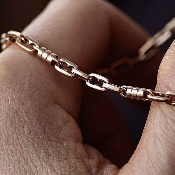 Чоловічий ланцюг в червоному золоті бнз вставок 039080 детальне зображення ювелірного виробу Чоловічий ланцюг в червоному золоті бнз вставок 039080 детальне зображення ювелірного виробу