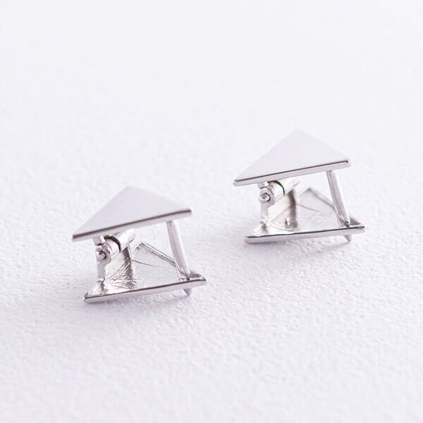 1674a93833cd300100a082210b3d3966